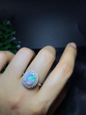Flame-colored Opal ring