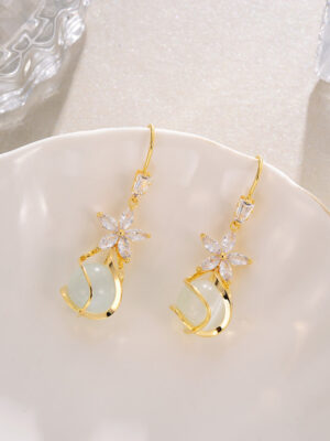 Geometric Opal Simple Temperament Earrings